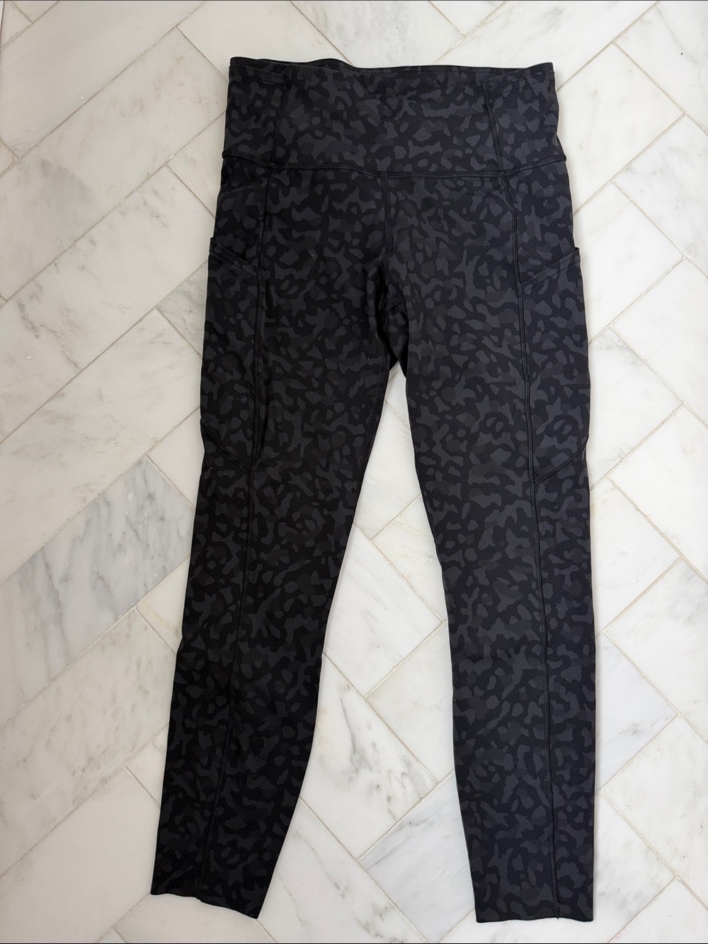 Lululemon FAST AND FREE TIGHT II 25" - Camo Deep Coal Multi